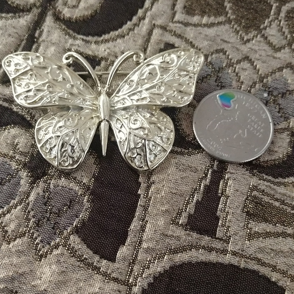 Gold 🦋 Butterfly pendant
